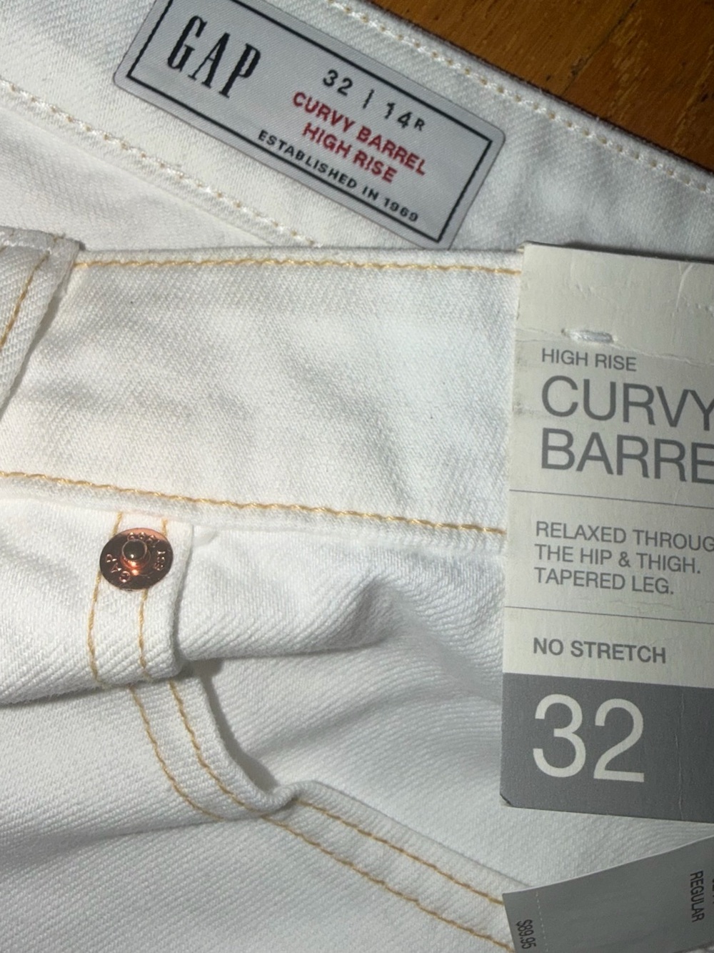 GAP Curvy Barrel Jeans - Picture 7 of 7